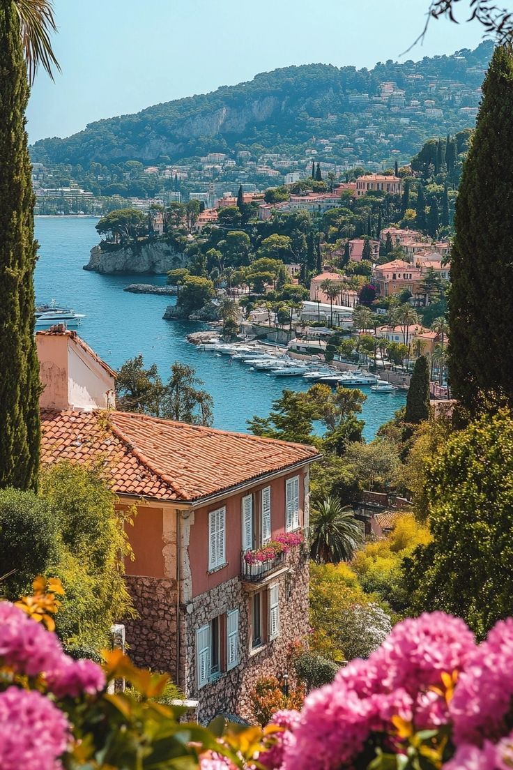 Famille en balade sur la Côte d’Azur avec guide local